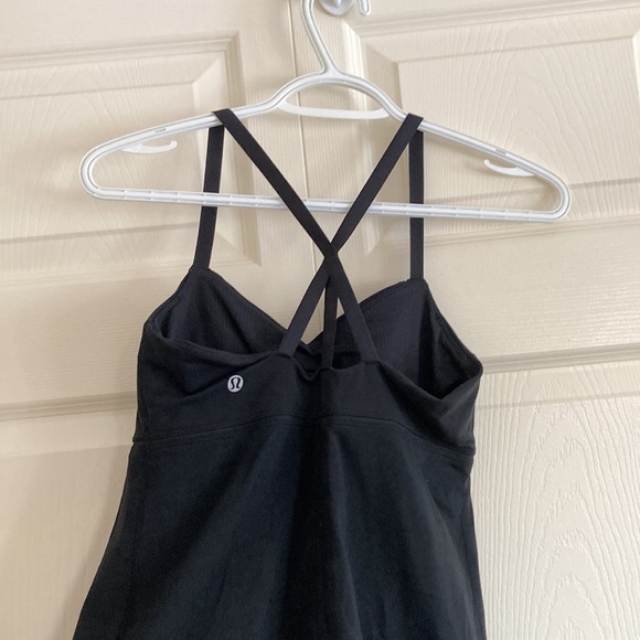 Lululemon tank top with flowy bottom - Picture 3 of 4